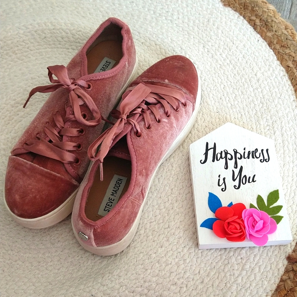 Steve Madden Pink Bertie Blush Velvet Sneakers View 3